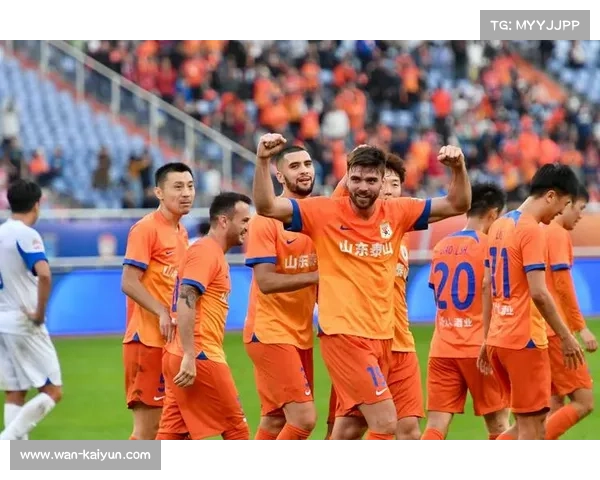 四强赛门票正式发售 球迷热情高涨争相抢购