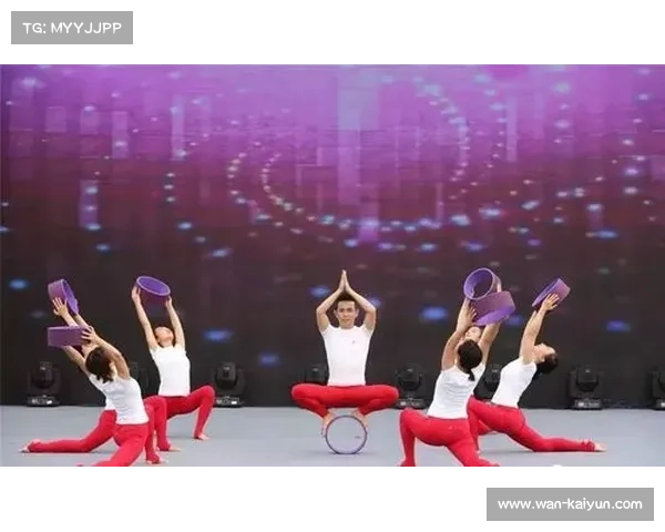 健身瑜伽辅具组需自备器材 徒手组动作流畅性成为比赛亮点 健身瑜伽辅具组需自备器材 徒手组动作流畅性成为比赛亮点